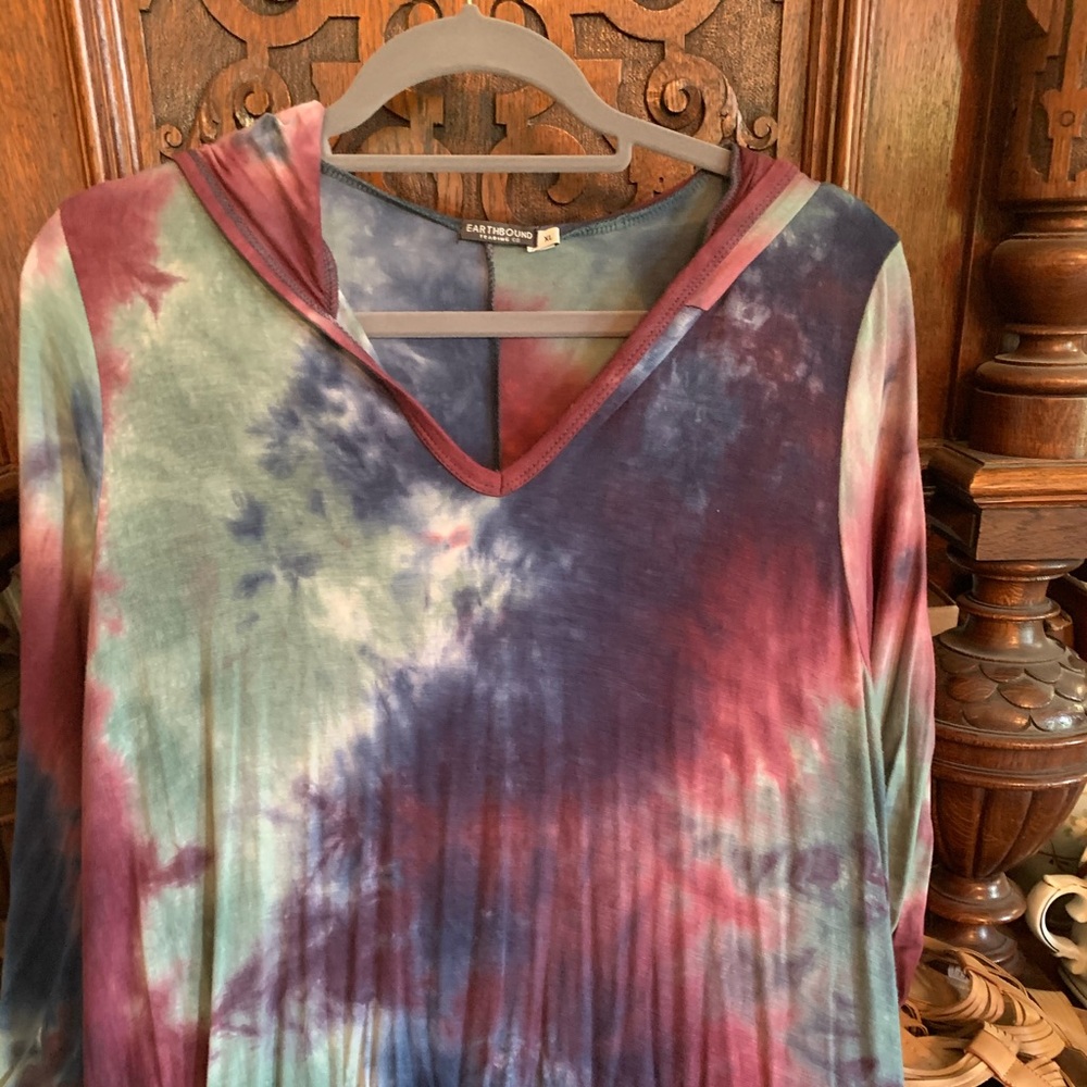 Hooded tie dye maxi dress